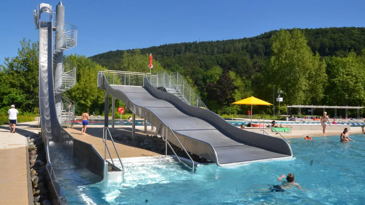 gottmadingen hoehenfreibad deutschland breitwellen und speedrutsche fun