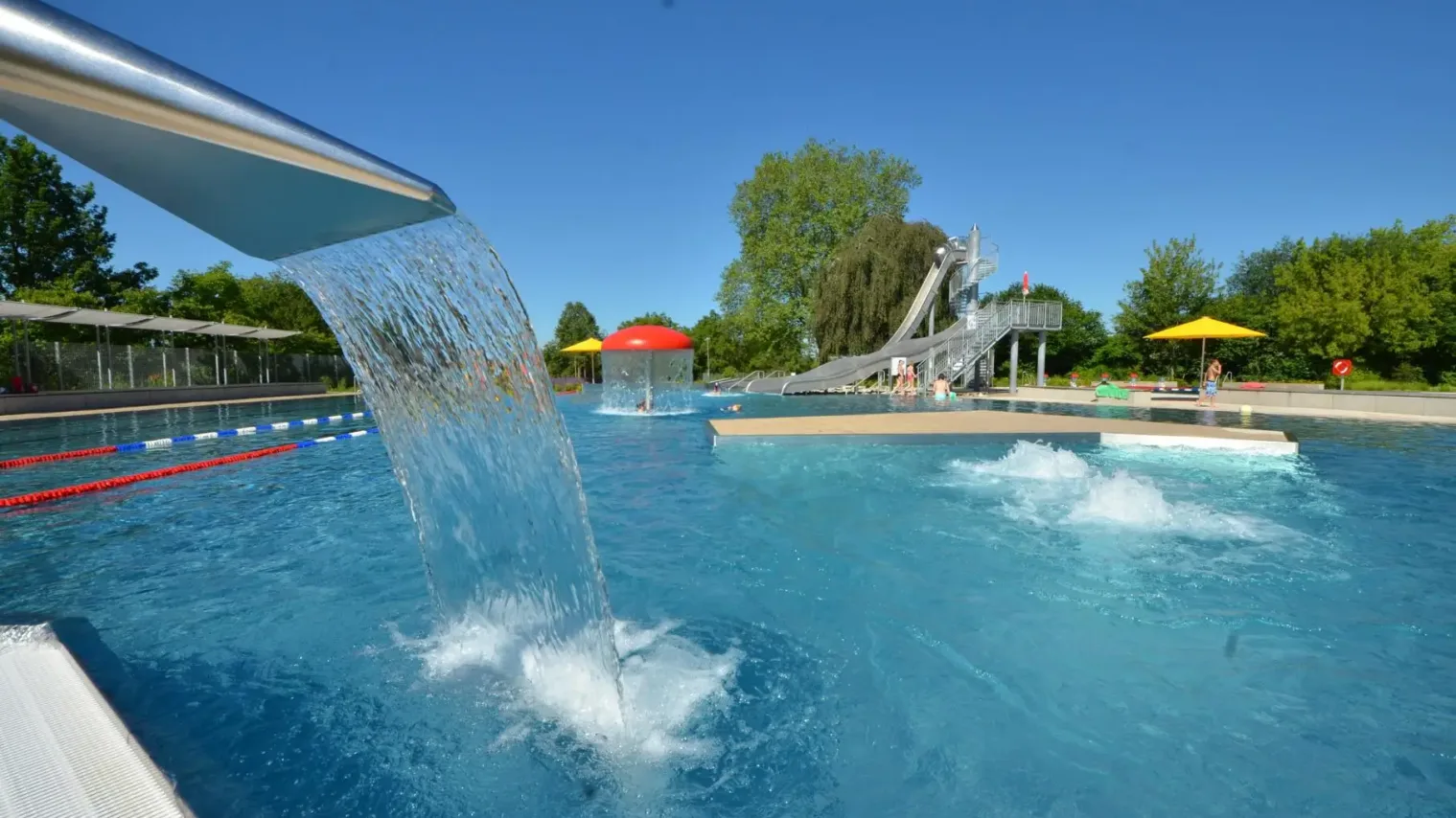 gottmadingen hoehenfreibad deutschland erlebnisbecken fun