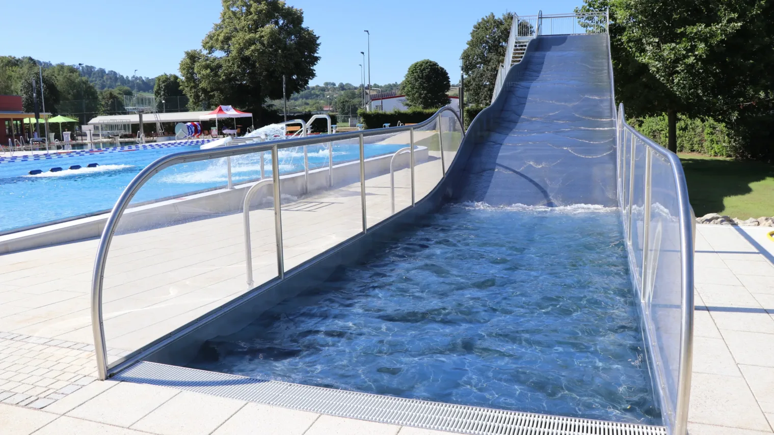 oberderdingen freibad deutschland breitwellenrutsche fun