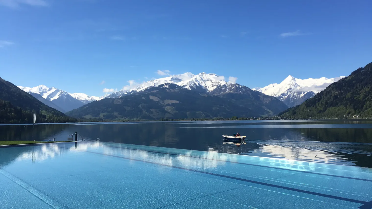 thumersbach strandbad oesterreich solarbeheizter 25m infinity pool fun