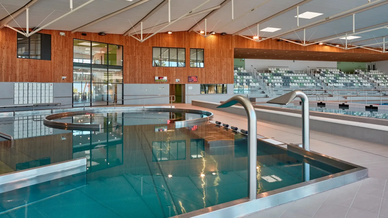 venelles frankreich erlebnisbecken sport
